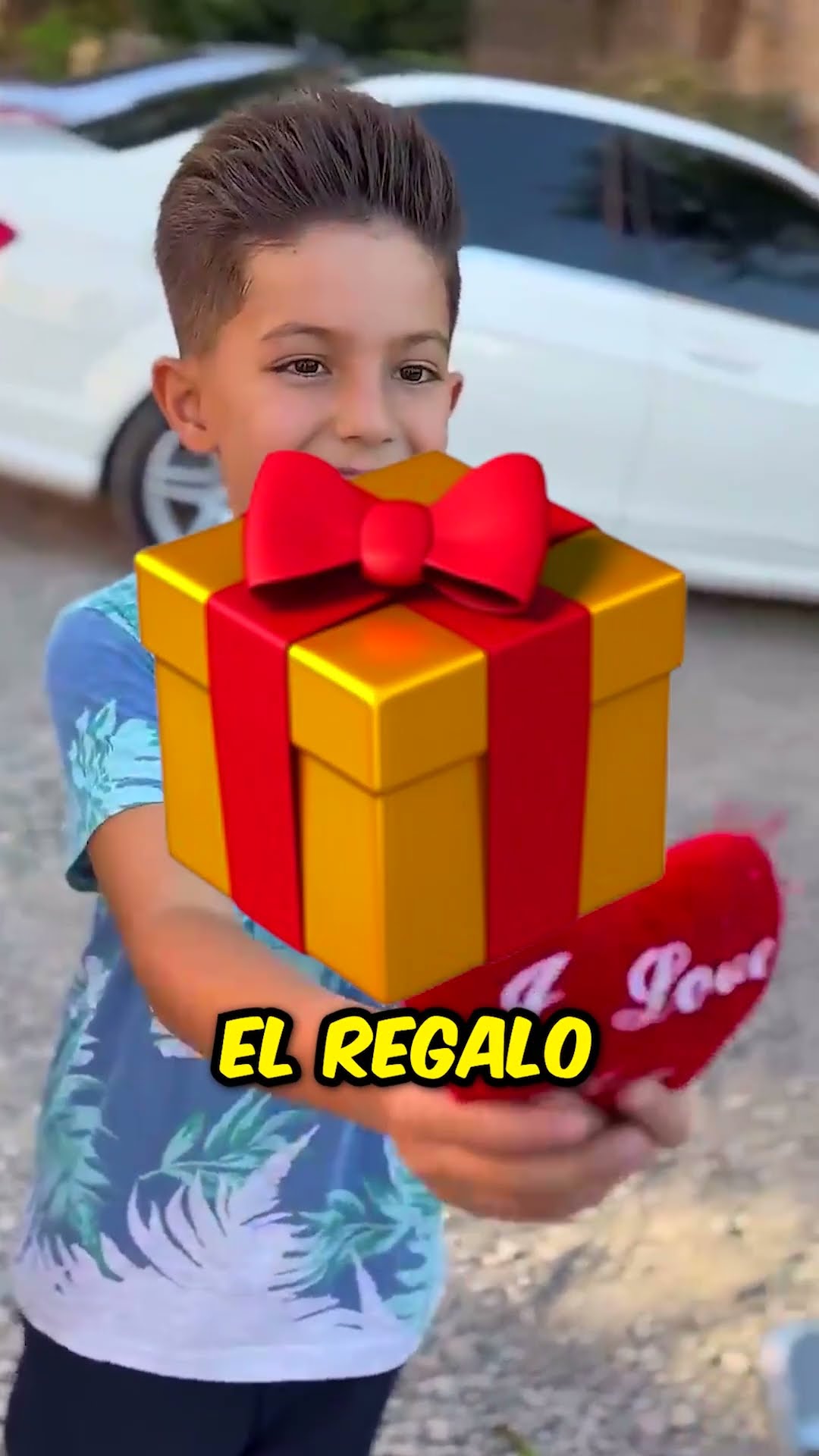 El niño tiene un crush, pero los hermanos quieren proteger a la hermana! #shorts