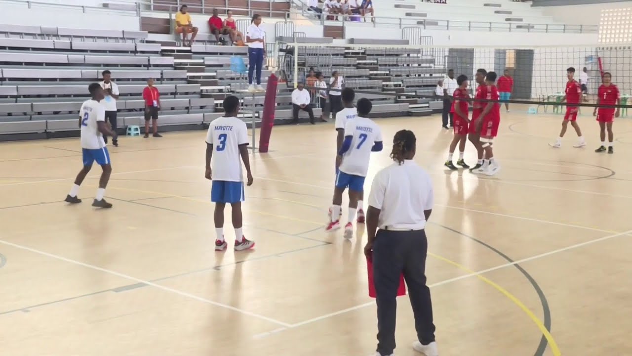 🏐 Suivez le match de Volleyball entre Maurice et Mayotte depuis les Seychelles ! #GoMayotte  #CJS...