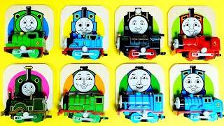 カプセルプラレール きかんしゃトーマス めくってえあわせで競争するよ!ジェームスやゴードン、パーシー、トーマスたちがＳ字坂を下るよ【おもとーいomotoyka2see】