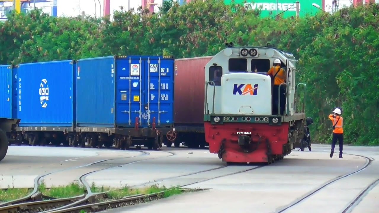 Proses Langsir dan Muat Peti Kemas di Terminal JICT Tanjung Priok #part6 #keretaapi #langsiran