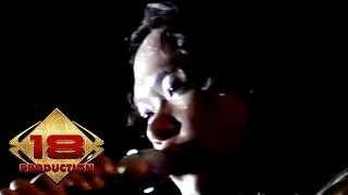 Download Lagu Letto - Ruang Rindu (Live Konser Bali 1 Mei 2007) MP3