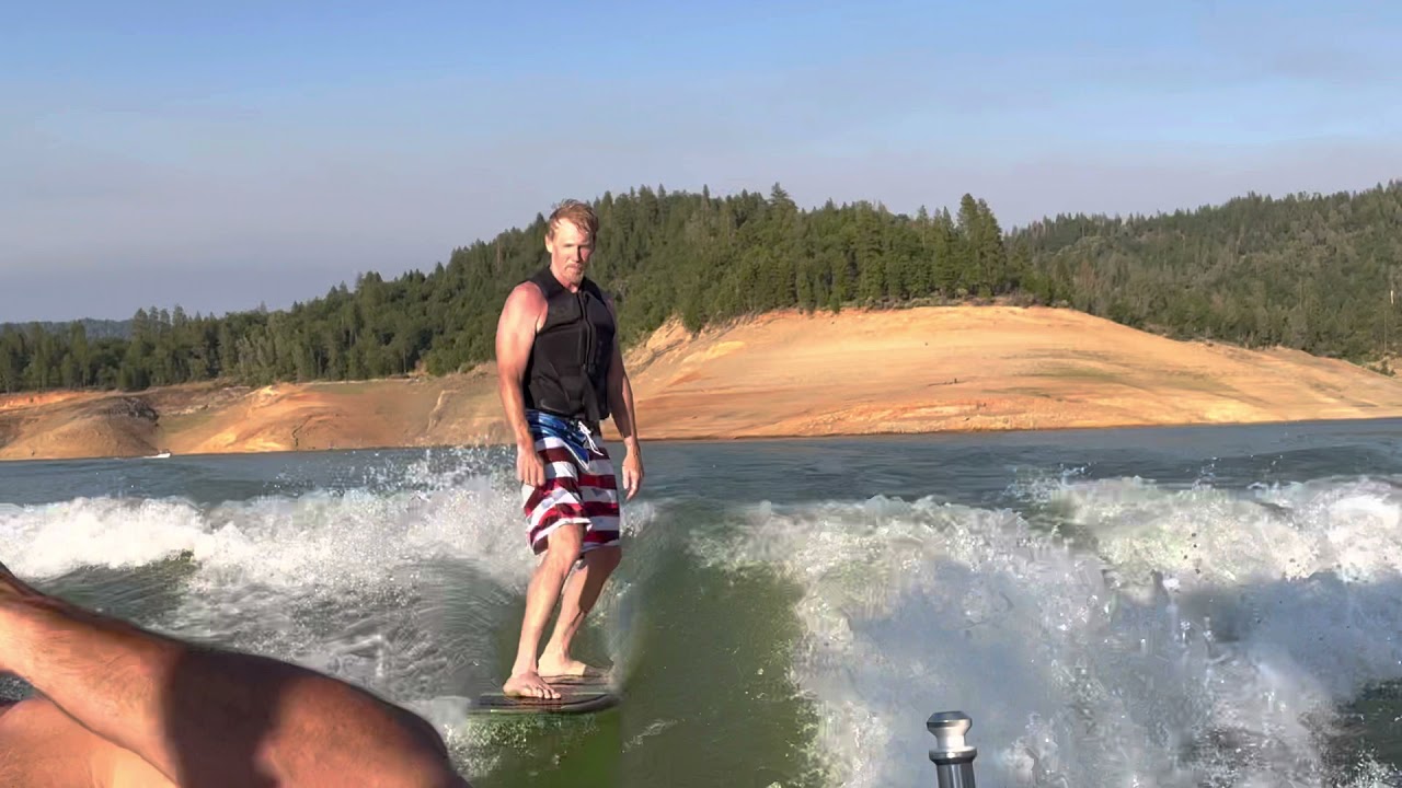 Mastercraft X46 Surf Wave