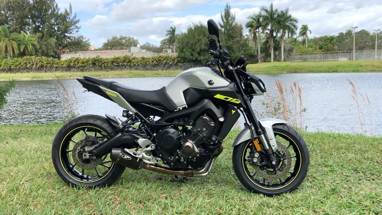 2017 Yamaha FZ-09 WALK AROUND VIDEO!