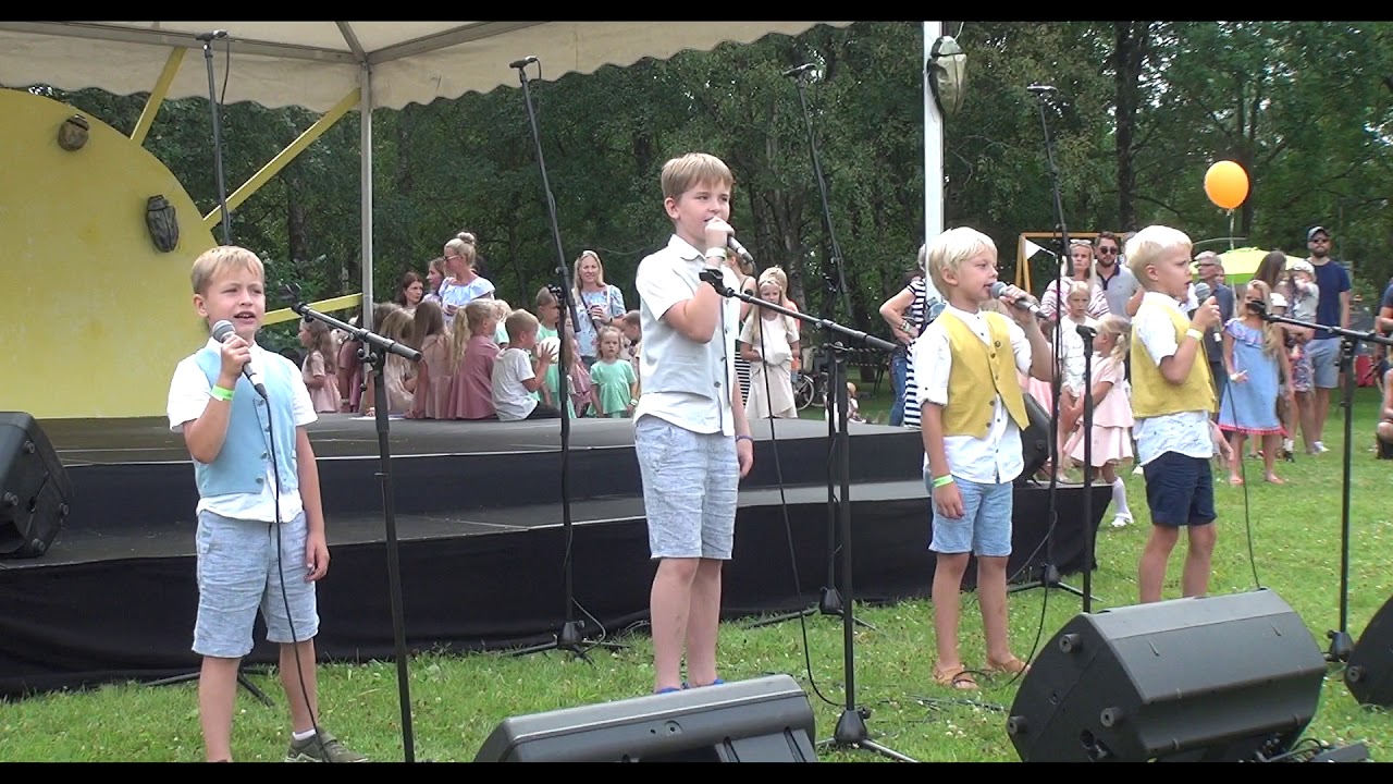 VABA PÄEV - LAULUPESA POISID |  RÕÕMSATE LASTE FESTIVAL 2018