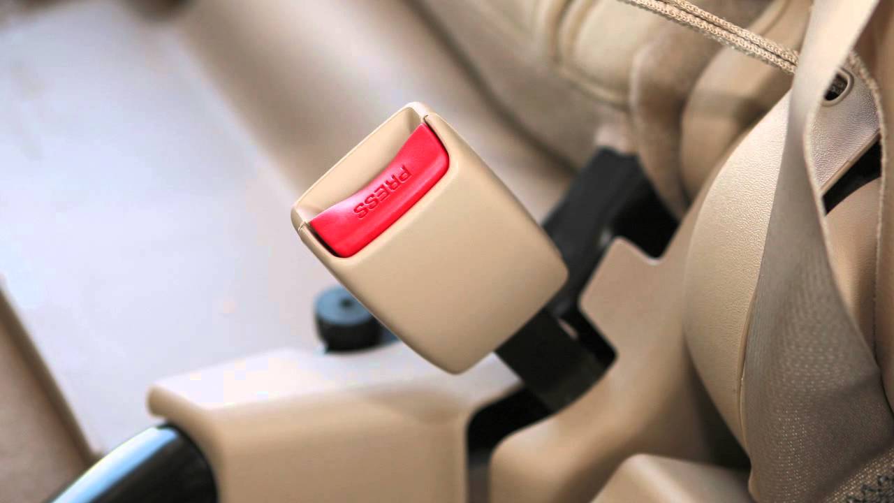 Nissan Rogue Owners Manual: Rear-facing child restraint installation usingLATCH Nissan Rogue Owners Manual: Rear-facing child restraint installation usingLATCH