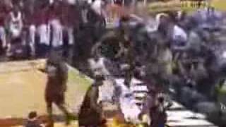 Dorell Wright slams it home