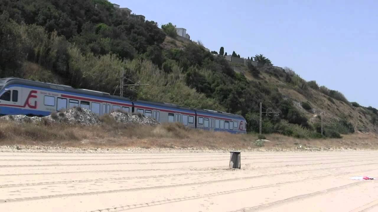 Rodi Gargano - Treno in transito