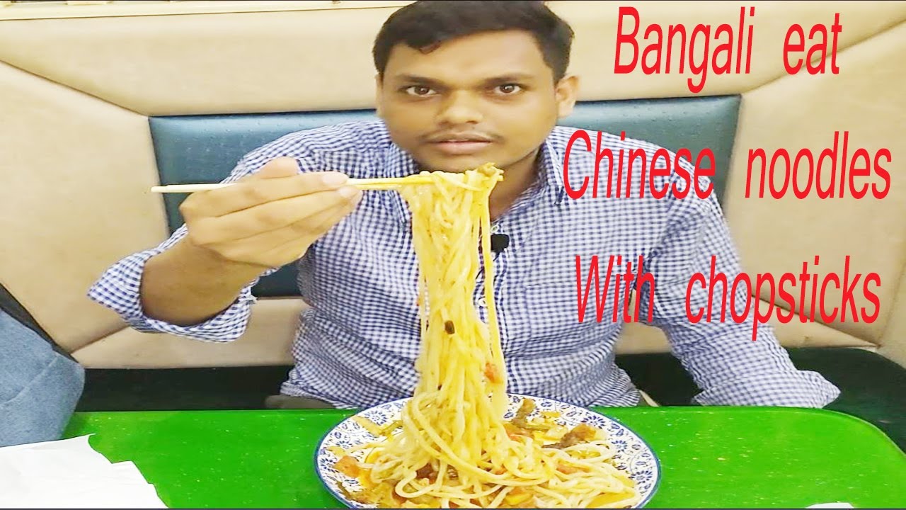 Chinese noodles eating with chopstick, Chinese noodles Jia chang ban