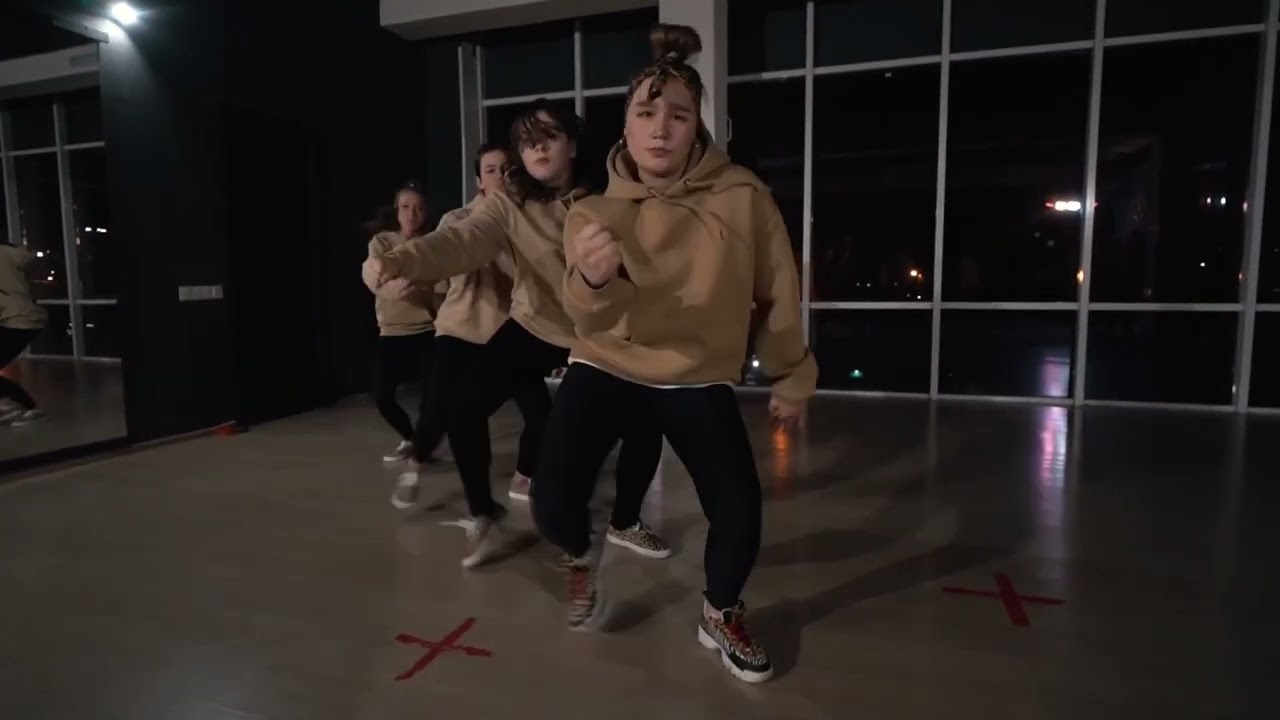 LEO CREW | DanceHall