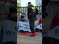 Polizei prüft Kleber! PAG Rheinmetall #palästina #gaza #protest #politik #politik