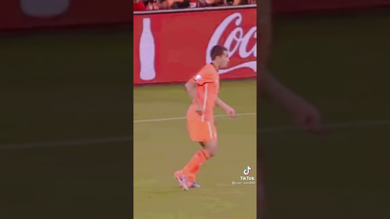 Van Bronckhorst banger 😳🚀 