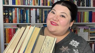 Winter Reads-8 Recommendations + 8 TBR Picks ❄️📚☃️