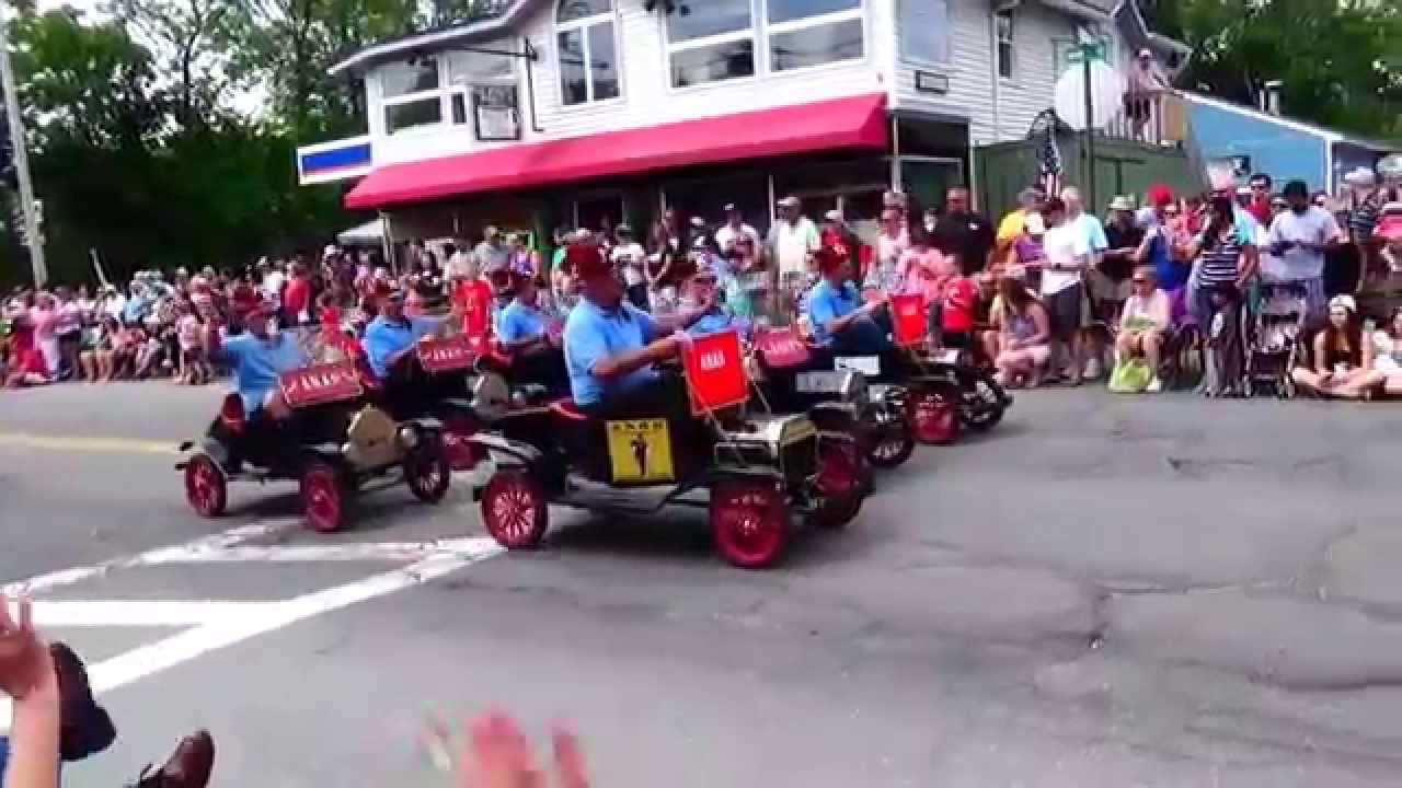 Shriners Mini Stock Car Demonstration In Parade