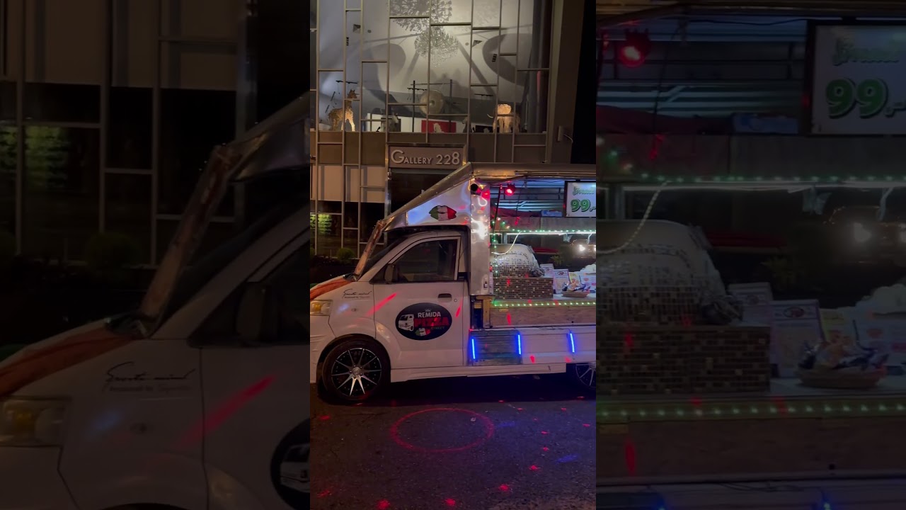 Amazing PIZZA Oven Food truck 