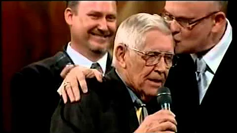 The Crist Family - Where No One Stands Alone ( Mos...