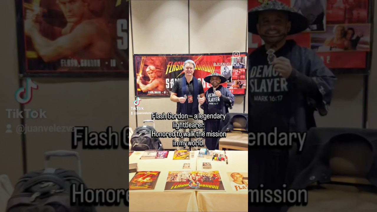 Flash Gordon - Different worlds, same mission.