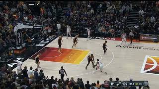 Kevin Porter Jr knocks down a huge three to seal the game against Utah Jazz
