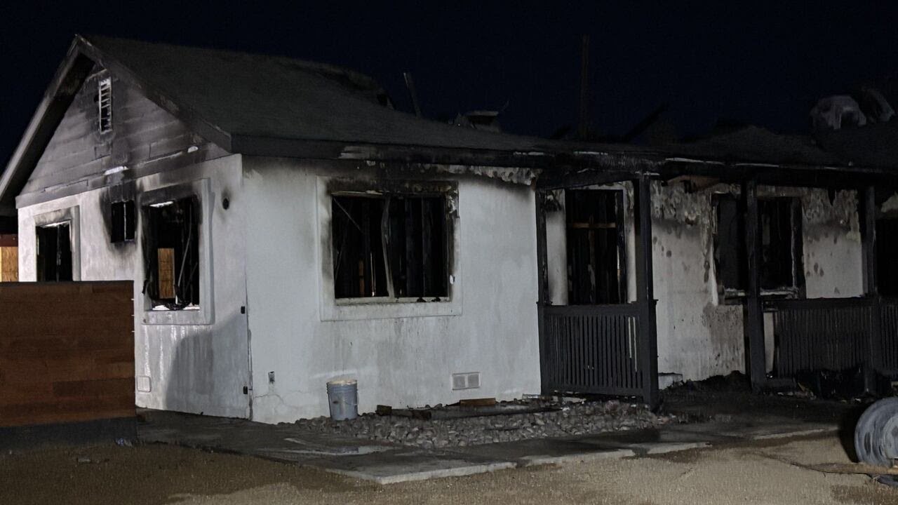 Las Vegas downtown home significantly damaged after fire - YouTube