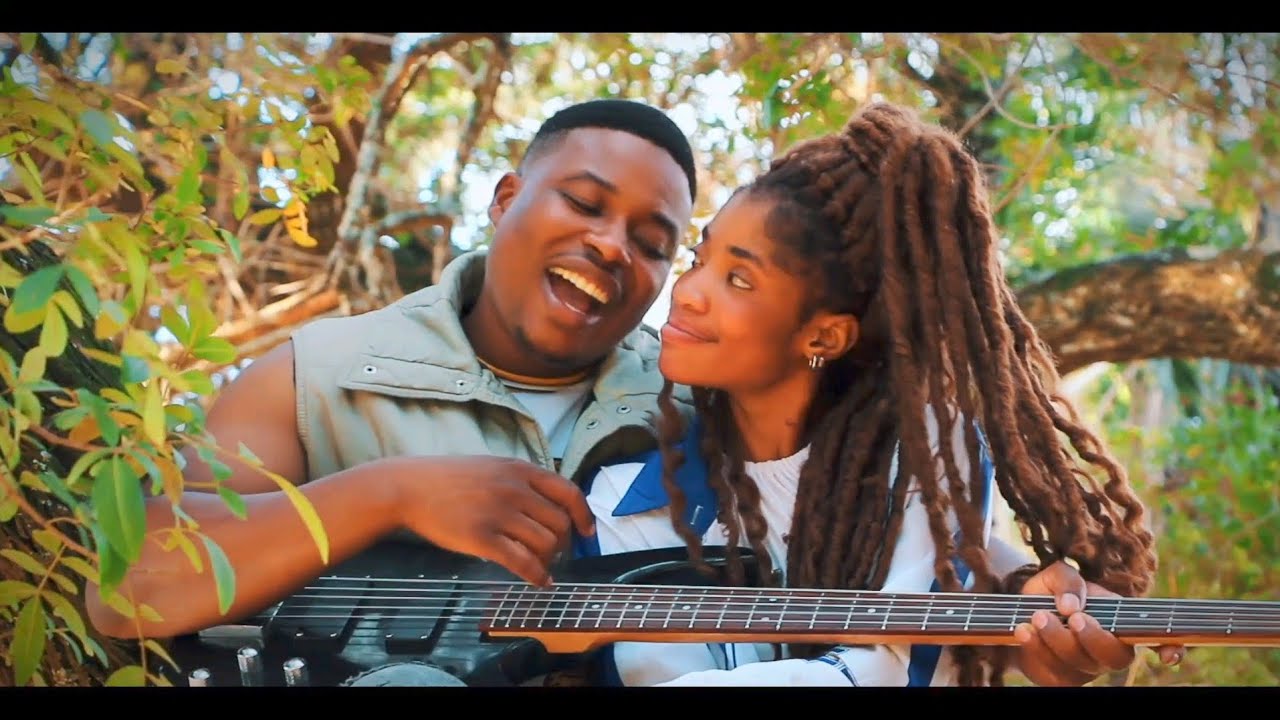 Hush Merlaxy - I Look so fine [Official Valentine Angeleo]