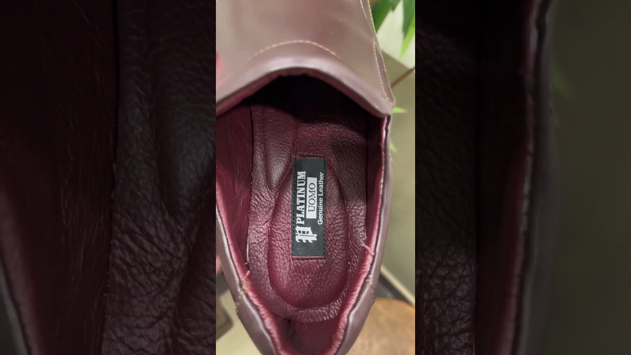 Take a closer look at our 𝐏𝐋𝐀𝐓𝐈𝐍𝐔𝐌 𝐔𝐎𝐌𝐎 3E Wide Fit Slip-On Leather Shoes