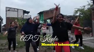 Download Lagu Senam kreasi APT koplo with member kebon agung sukodono#senamkreasi #laguhits #tiktokviral MP3 Download Lagu Senam kreasi APT koplo with member kebon agung sukodono#senamkreasi #laguhits #tiktokviral MP3