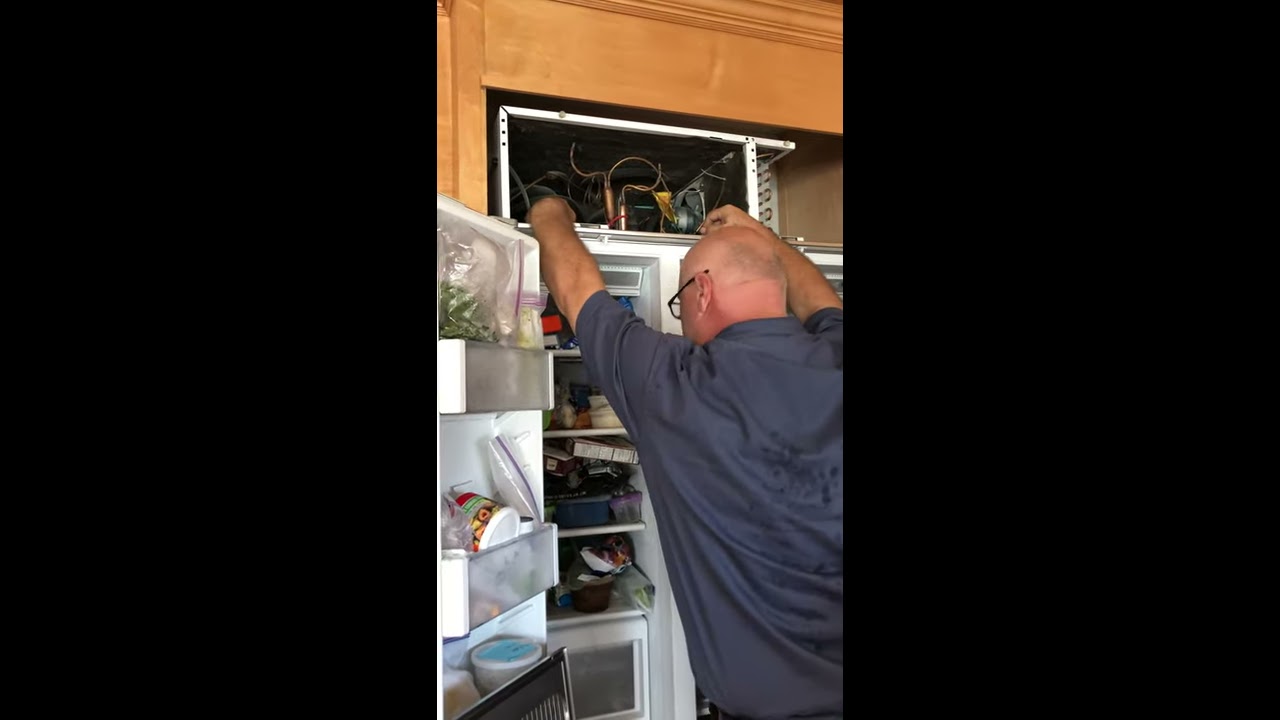 Subzero Fridge - Condenser Fan Replacement