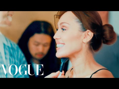 Miley Cyrus Gets Ready For The Met Gala Last Looks Vogue Behind The Scenes 