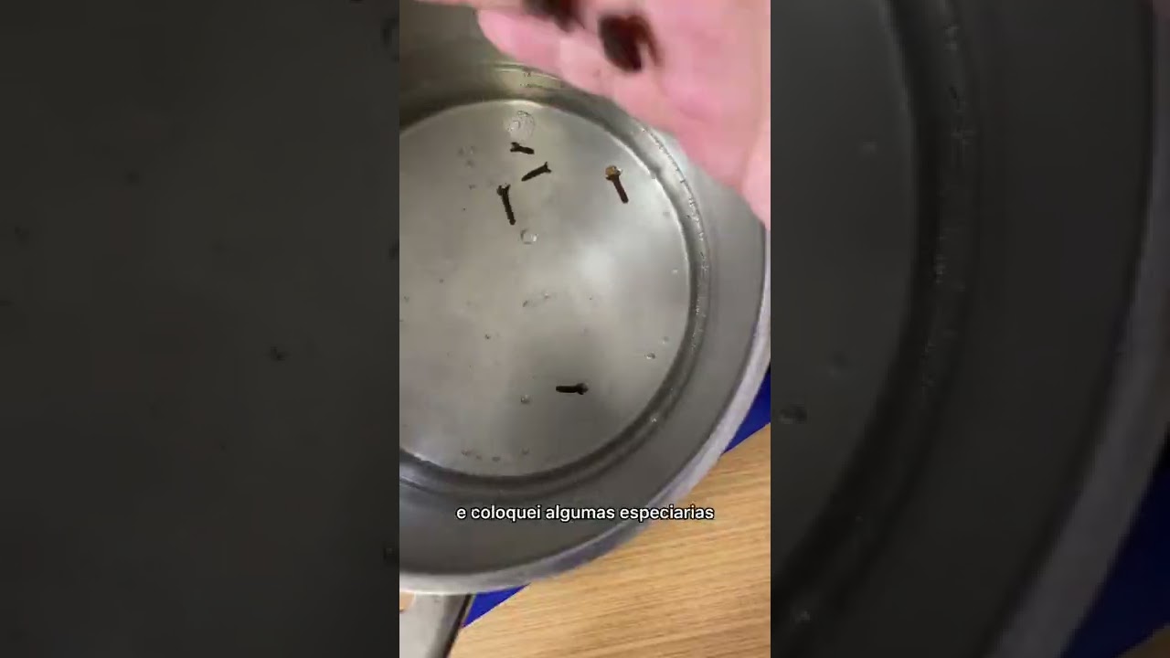 PERA COZIDA COM CALDA DE ESPECIARIAS 