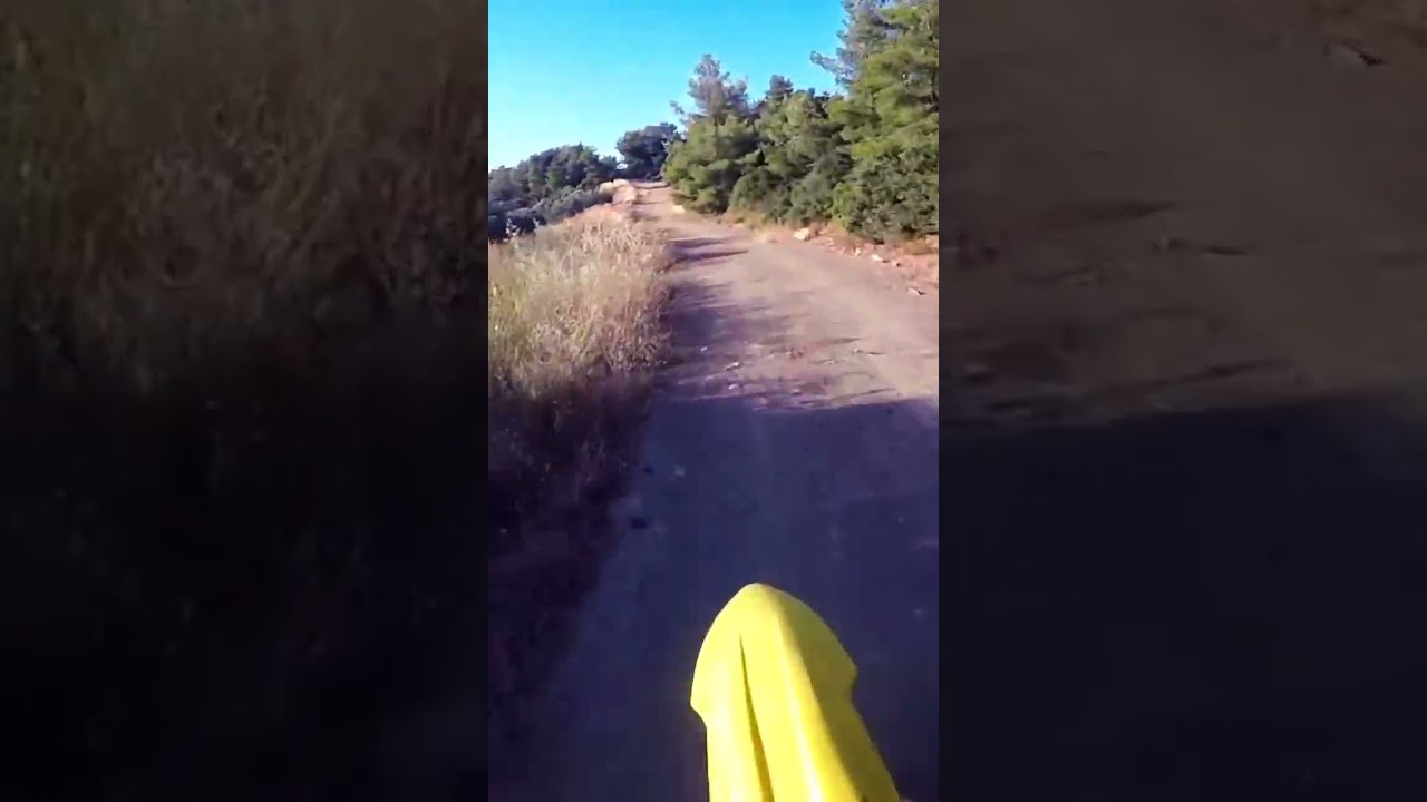 Last ride on my clapped Suzuki RM250 before piston replacement 😂 