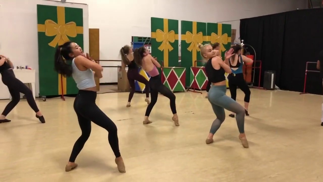 Pre-Professional Dance Training - Musical Theatre Jazz