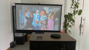 Vivicine M5 Projector