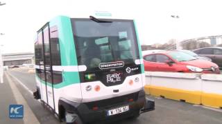 Xe buýt không người lái chở khách đầu tiên thế giới ở Paris screenshot 4