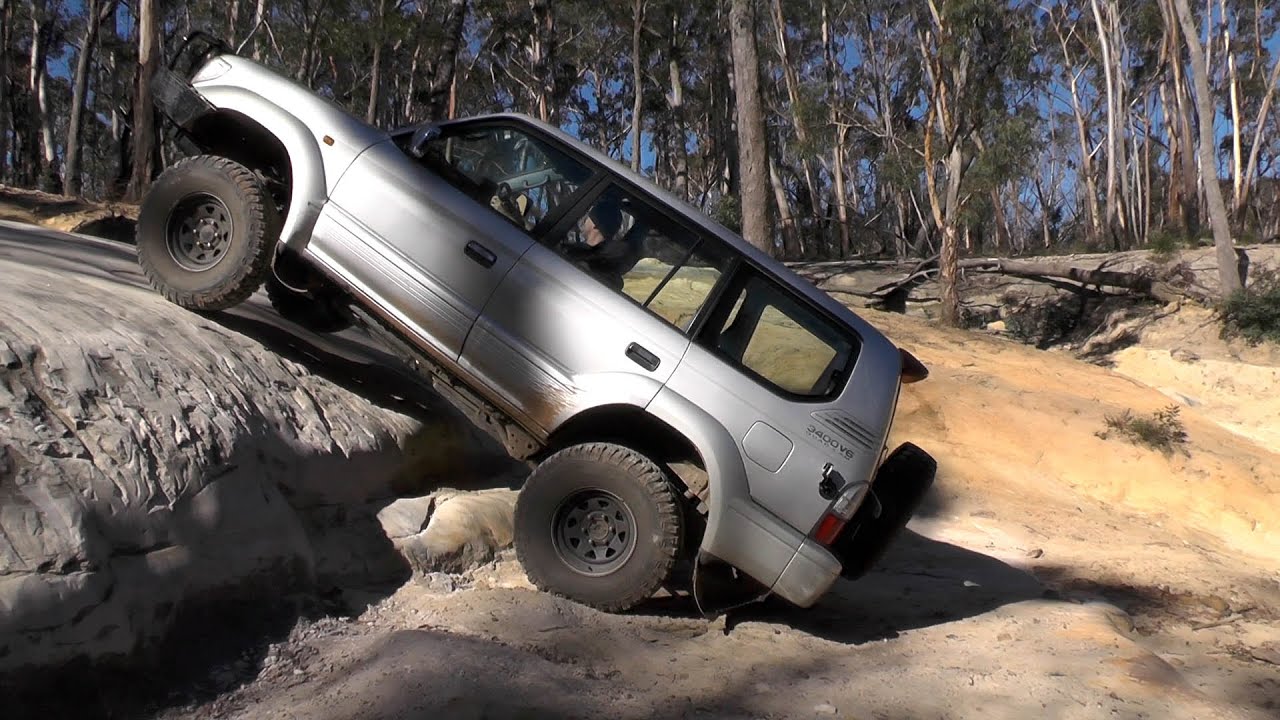 3 Prado 90's tackle Moon Rock @ Newnes