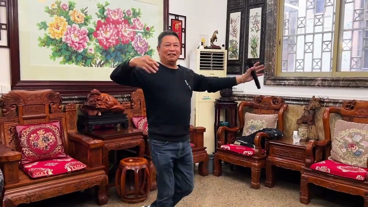 欢迎收看老豆首次个人演唱会（结尾有彩蛋噢😌）