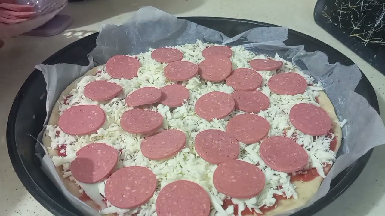 #قناة-طبخ-حياة//ابسط واسرع طريقه بيتزا // بعجينة طريه وطعم جدآ لذيذ 🥰