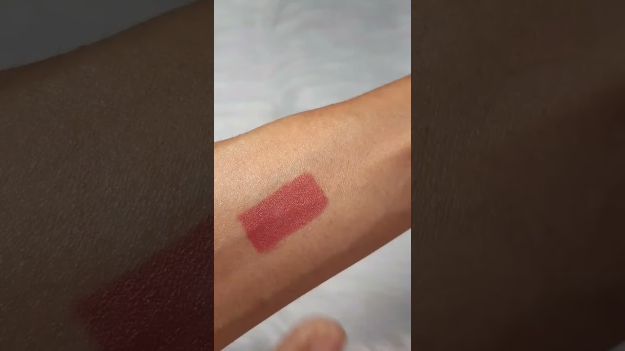 PEACHY LINER WITH LIP SWATCHES