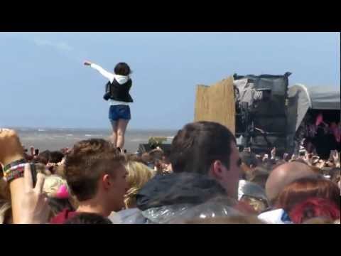 Tulisa Young Live At T4 On The Beach 2012 