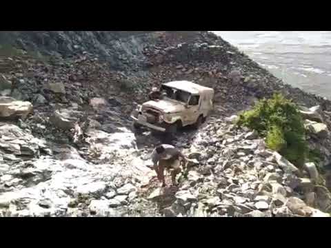 جيب ربع موديل 82 قووه في جبال اليمن