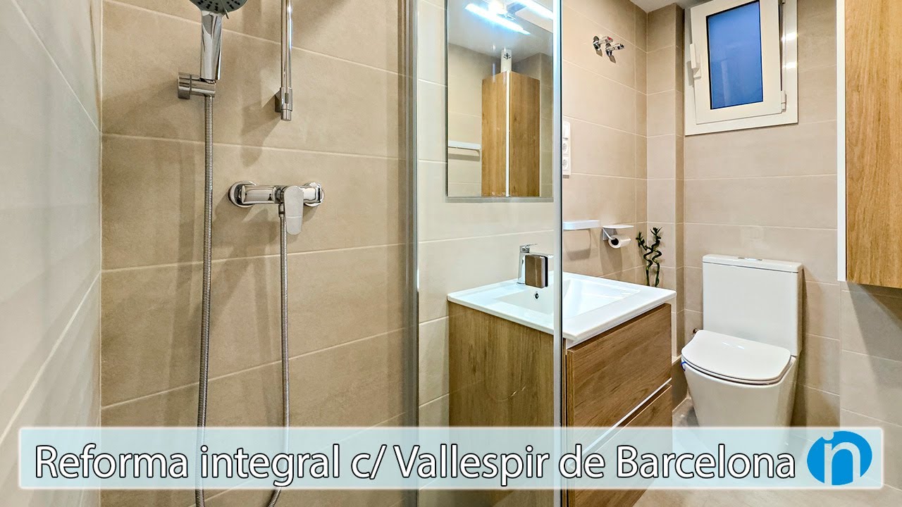 Reformando un baño pequeño y funcional 🛠️ Reformas en Barcelona (c/  Vallespir) 