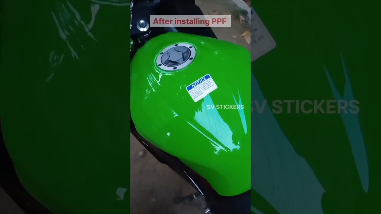 Ninja Kawasaki Ninja 300 Fuel tank protected from scratches by
