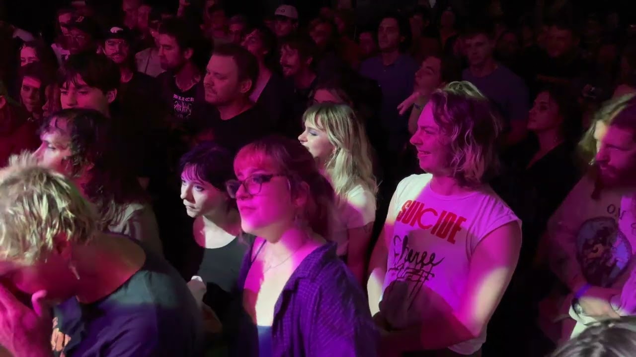 Melt banana at the record bar 10/11/22 KCMO