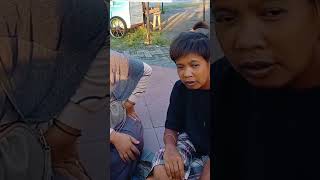 Bu Rini pulang dari sarean ketemu Katini lagi ngetung duit neng dalan anyar #mbakindah
