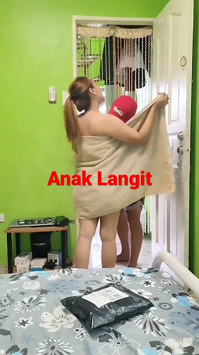 Niatnya mau nganterin paket, malah dapat apem tante