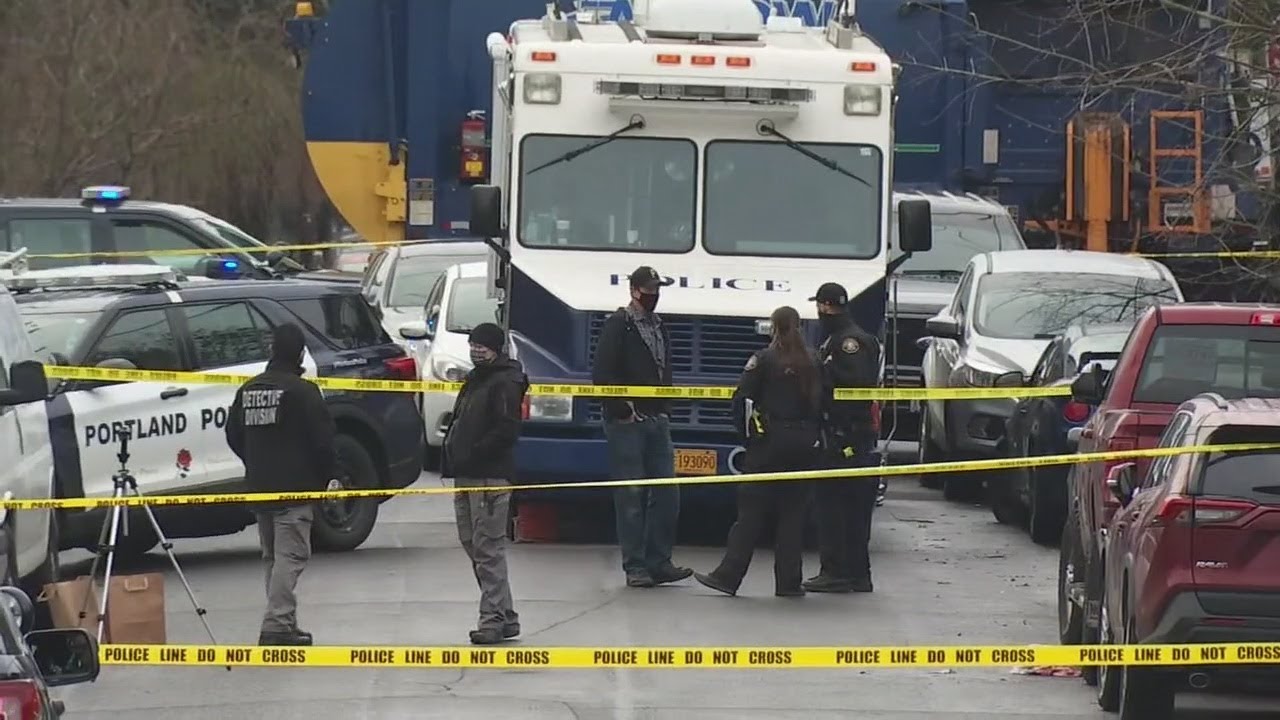 Woman found dead after police respond to shooting in N. Portland - YouTube