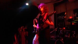 El Quinto Poder - Ella Se Ríe - Despedida Del Myo Rock