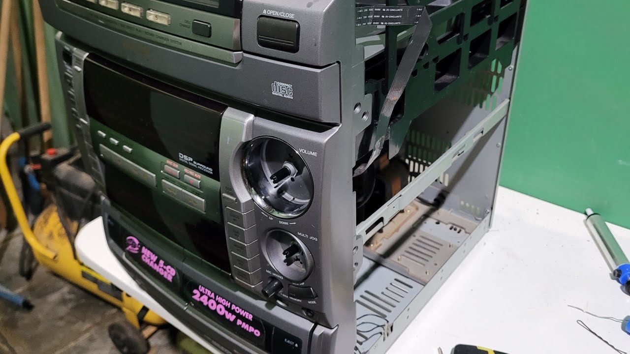 MANUTENÇÃO - AIWA F12 Troca de chaves e correias Deck e Cd