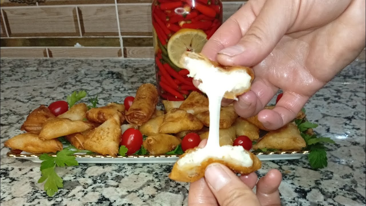 أروع بريوات بالبطاطس والجبن منسمين بالزعتر.. اللي ذاقهم يطلب المقادير.💥😋