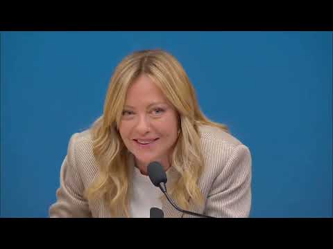 Video GIORGIA MELONI: VOTO ANTICIPATO O DIMISSIONI IN CASO DI BOCCIATURA DEL REFERENDUM? NO!