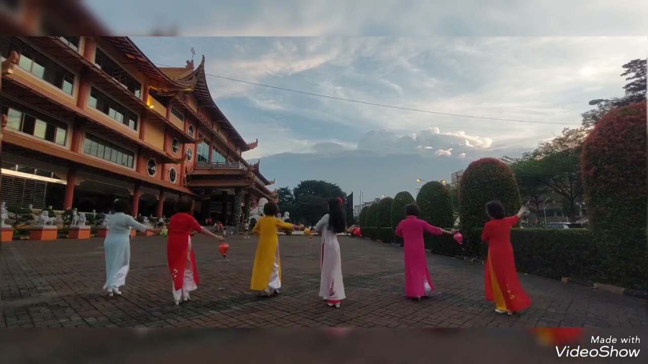 Bright Moon Celebration明月见证永 Ming Yue Jian Zheng Yong .Choreographer : HeruTian​ (INA)- Linedance.