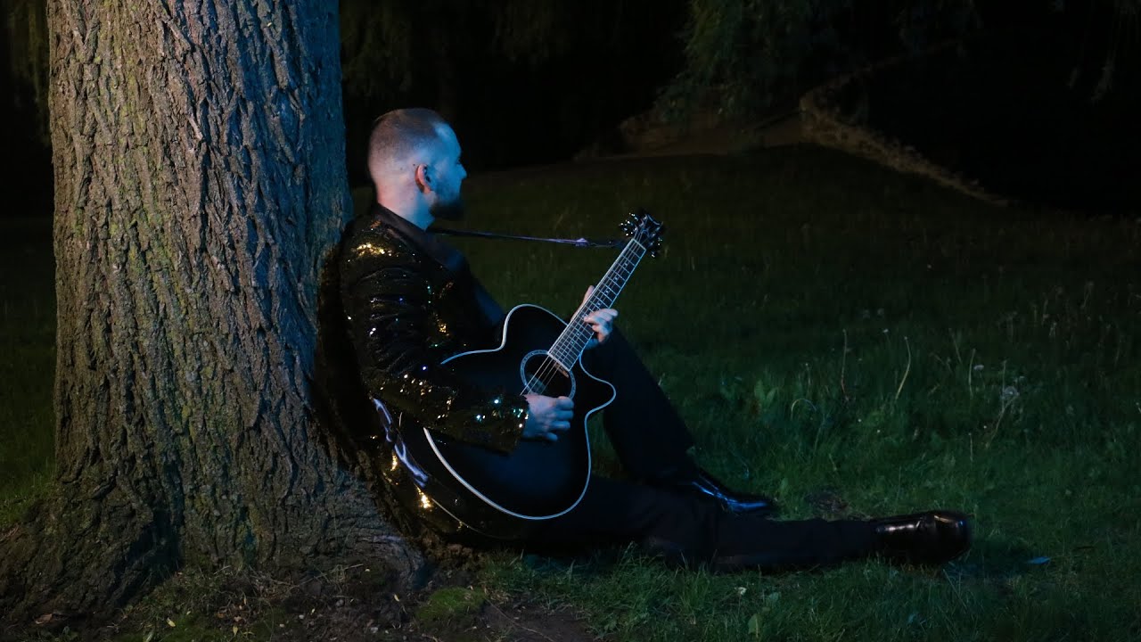 Sleduj Furco - "Fighter" (Official Music Video) na YouTube Sleduj Furco - "Fighter" (Official Music Video) na YouTube